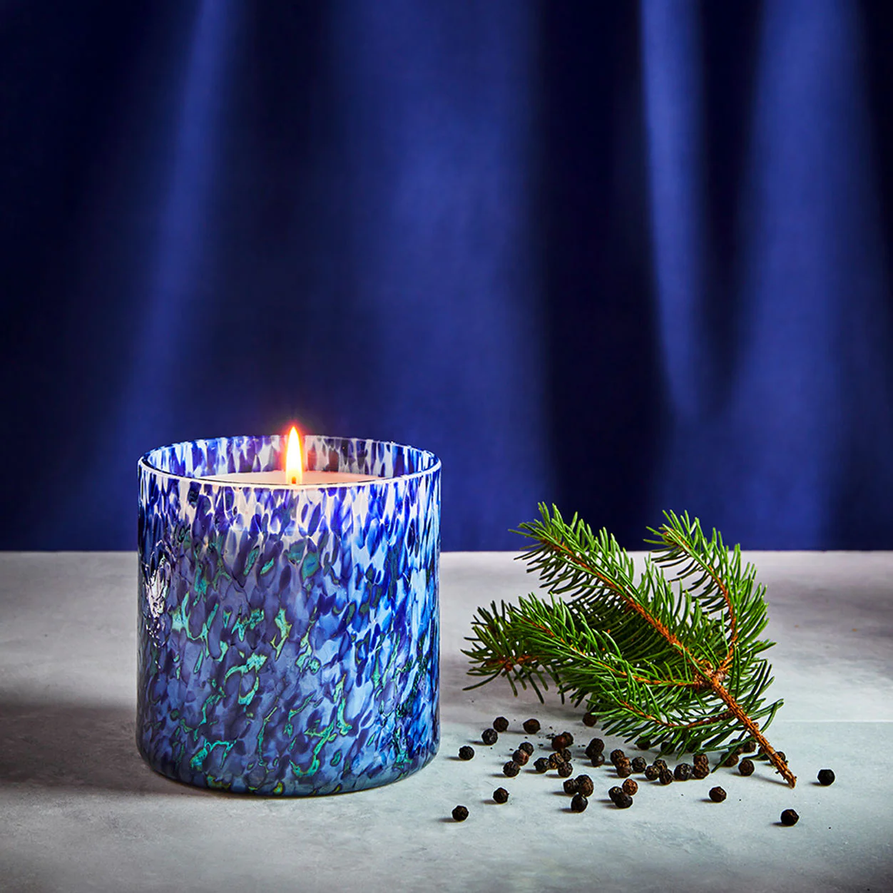 1183-absolute-balsam-black-pepper-candle-8.webp Absolute Balsam Black Pepper Candle