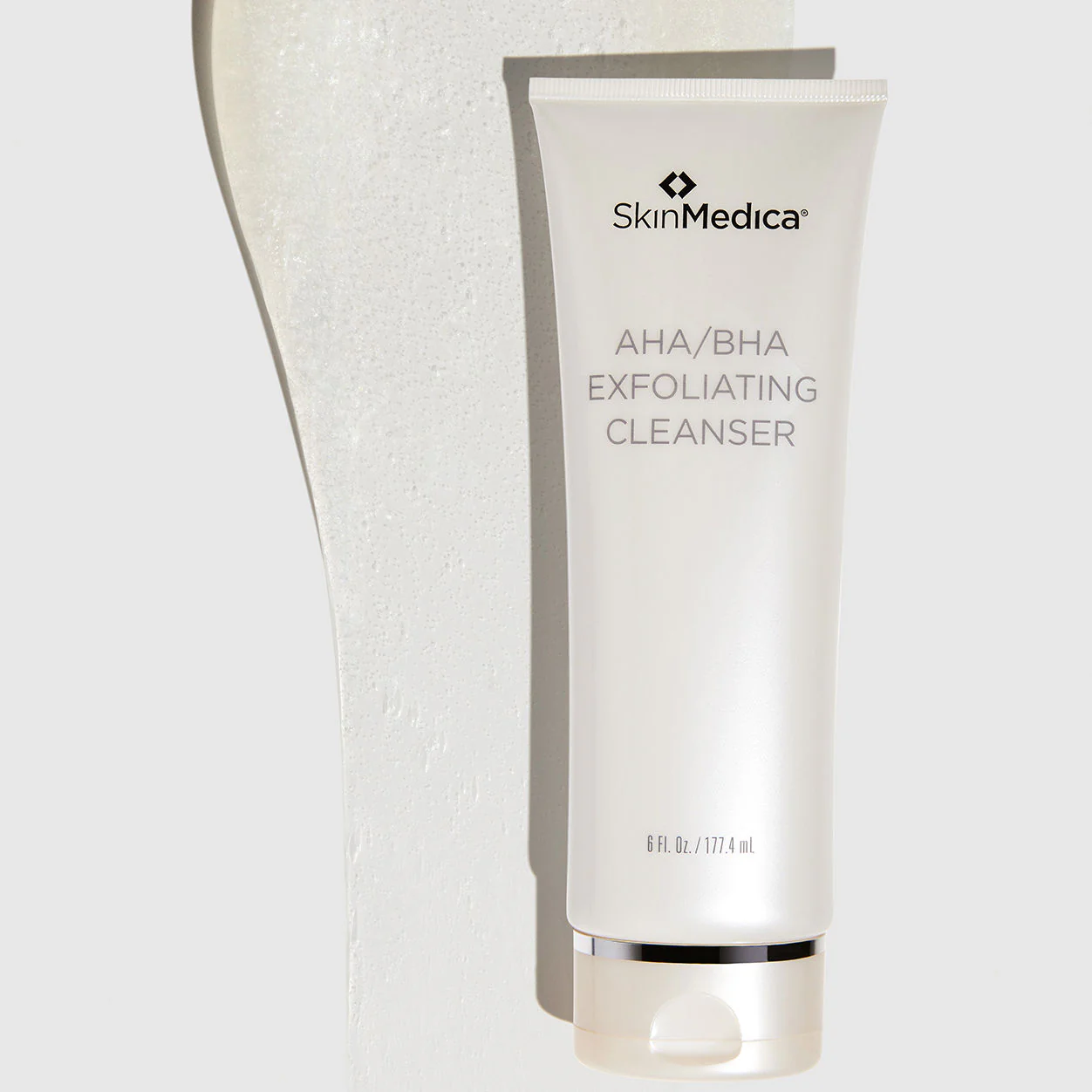 1333-aha-bha-exfoliating-cleanser-16.webp AHA/BHA Exfoliating Cleanser