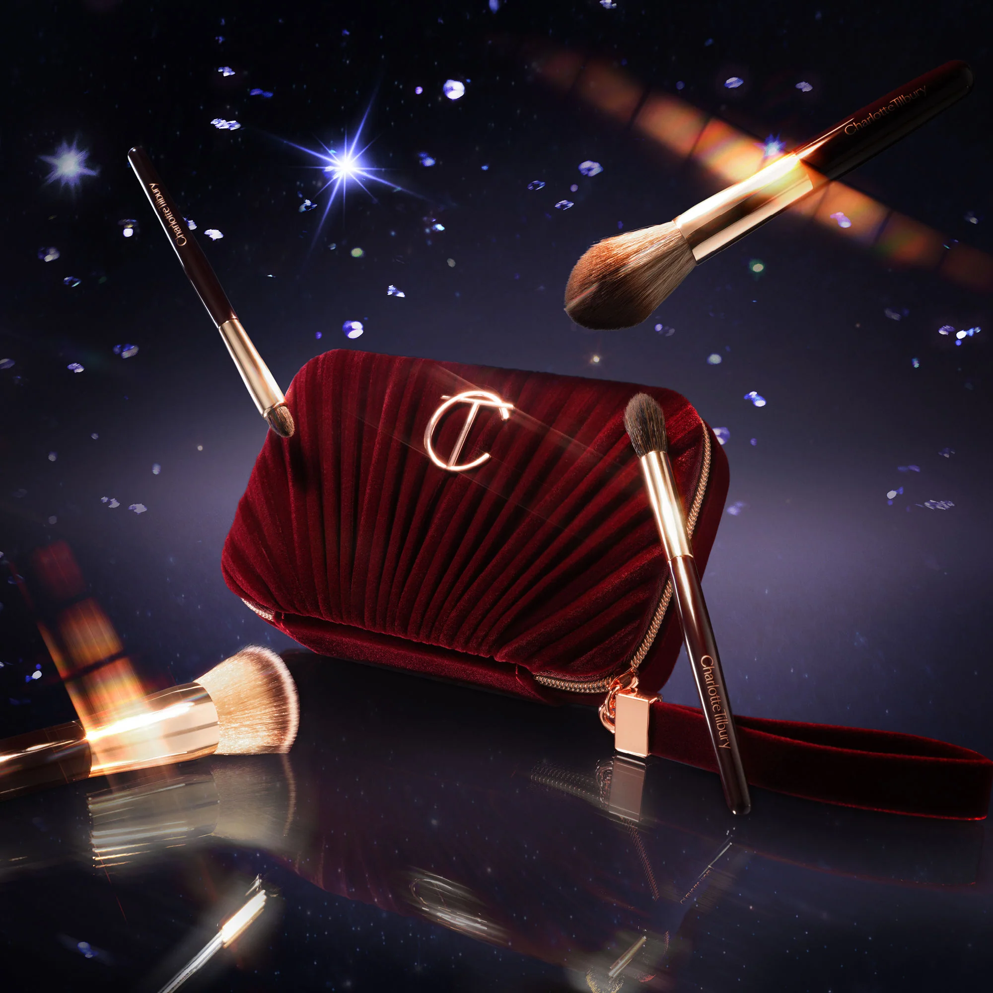 167-charlotte-s-hollywood-mini-brush-set-limited-edition--3.webp Charlotte's Hollywood Mini Brush Set (Limited Edition)