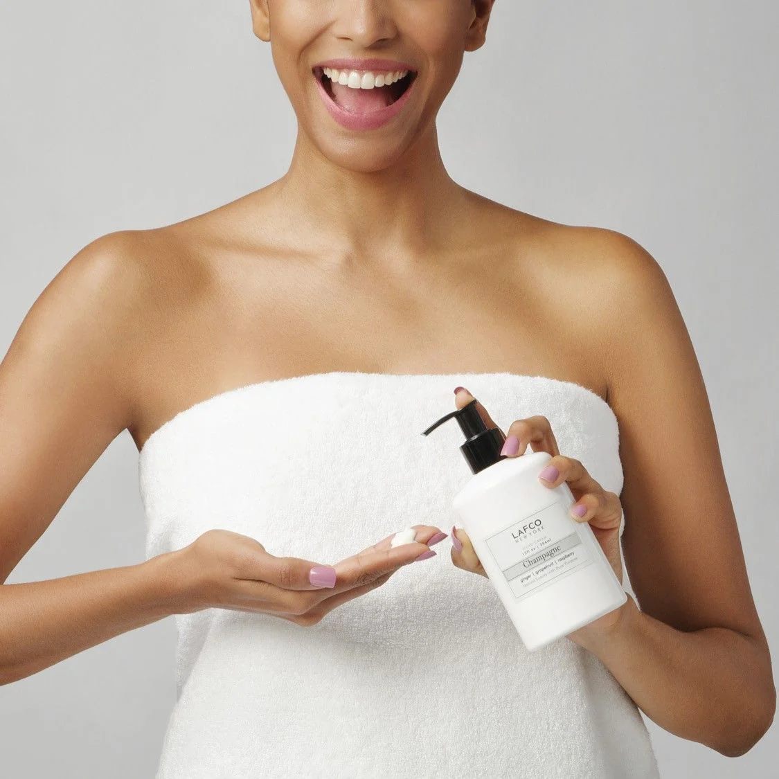 2839-champagne-hand-cream-6.webp Champagne Hand Cream