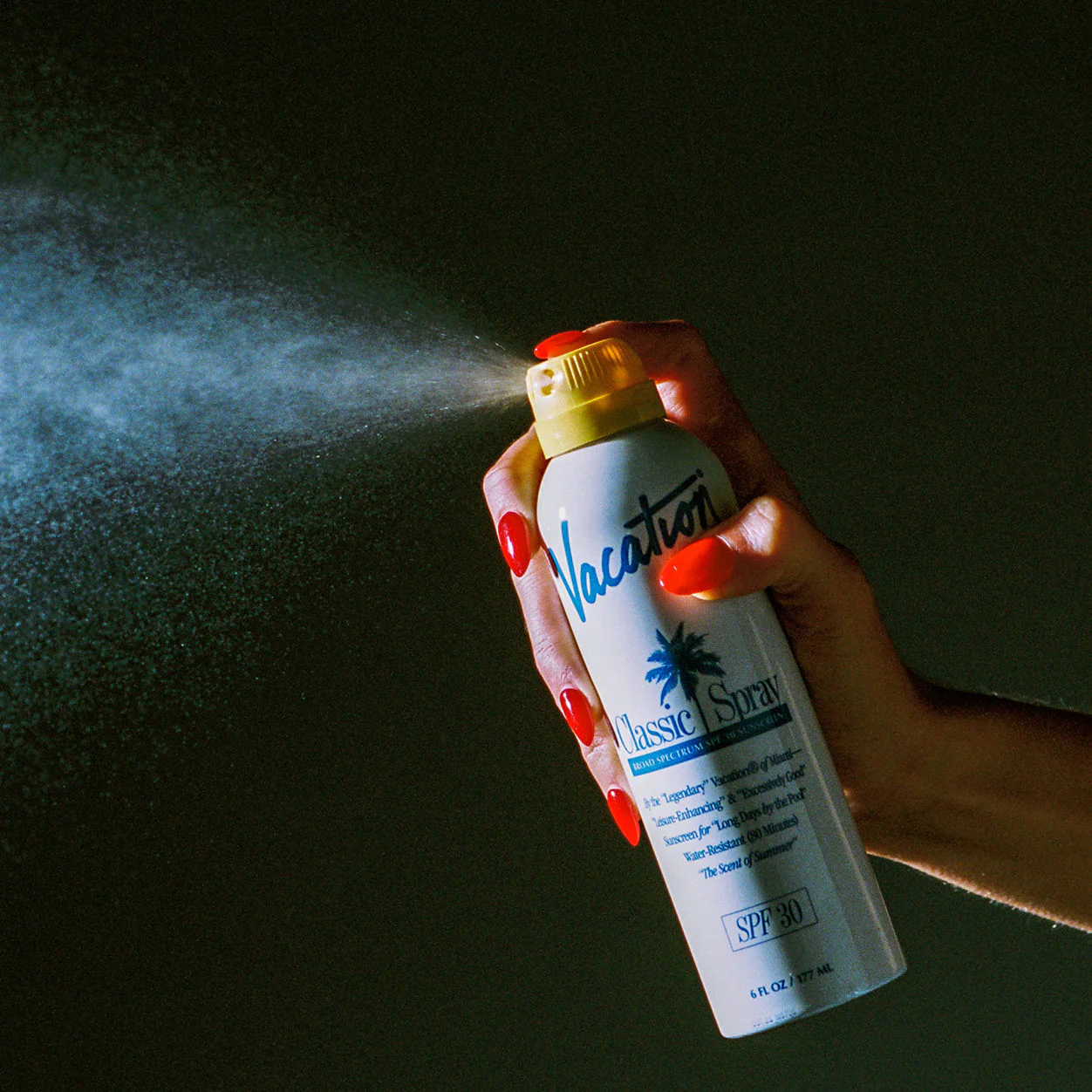 3052-classic-spray-spf-30-2.webp Classic Spray SPF 30