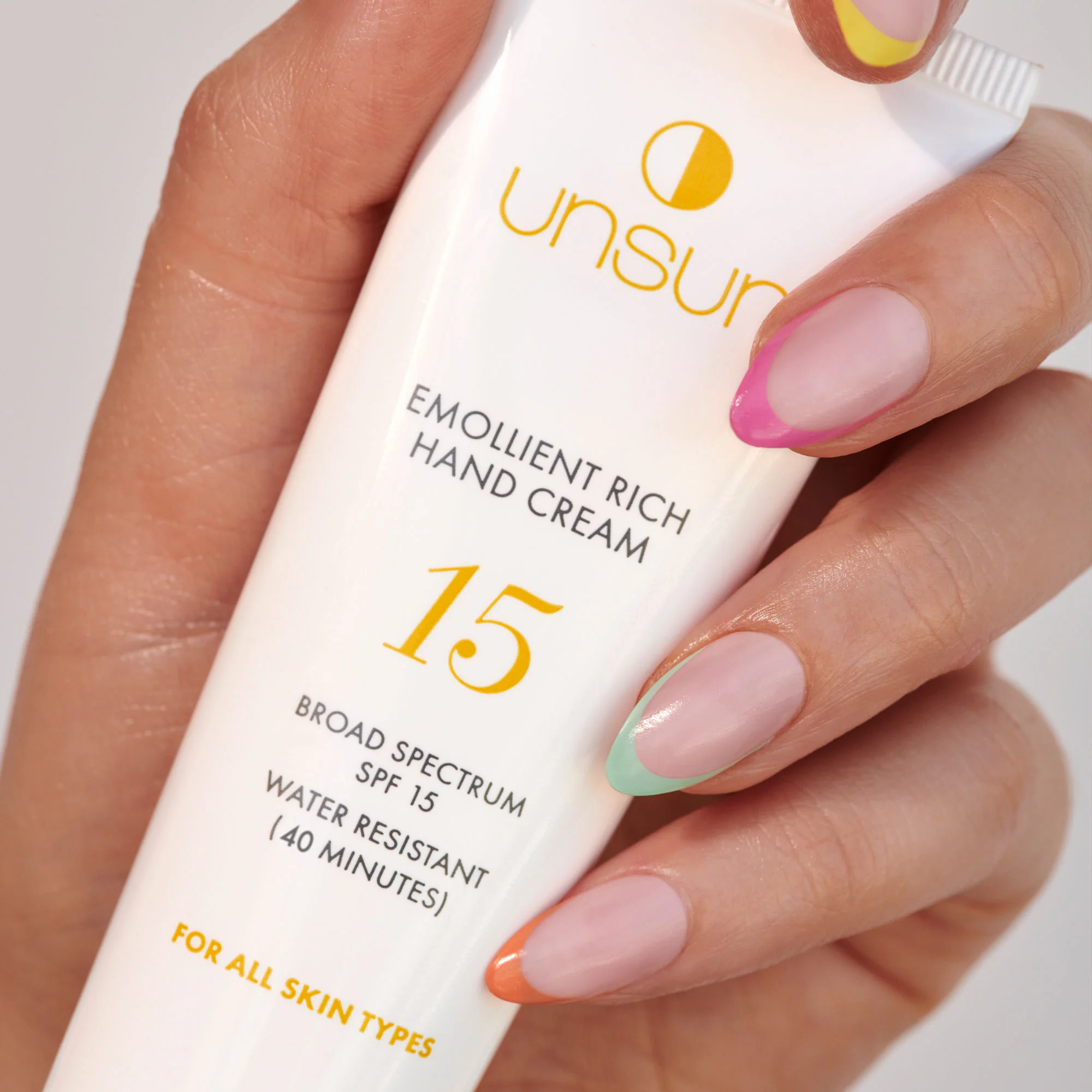 4233-emoillient-rich-hand-cream-4.webp Emoillient Rich Hand Cream