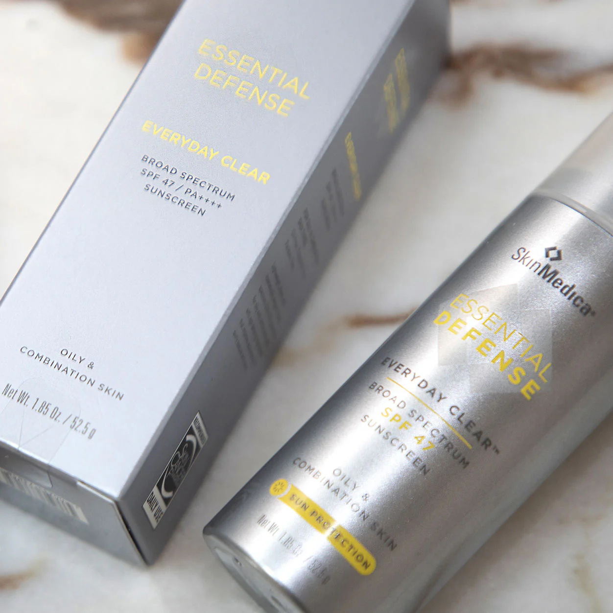 4320-essential-defense-everyday-clear-broad-spectrum-spf-47-sunscreen-5.webp Essential Defense Everyday Clear Broad Spectrum SPF 47 Sunscreen