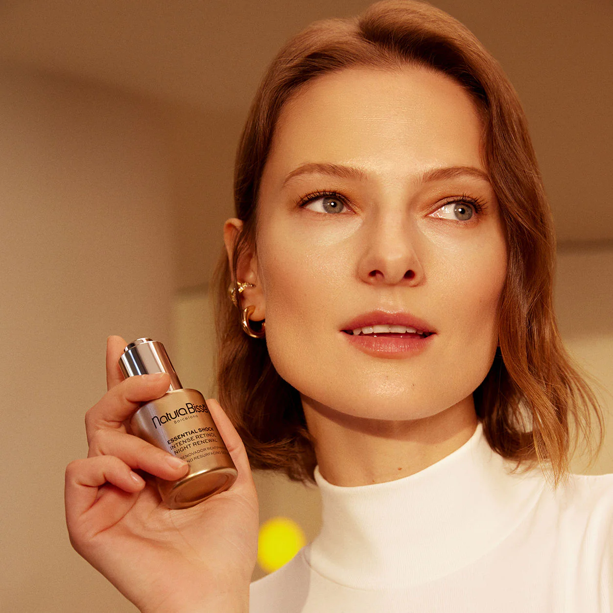 4330-essential-shock-intense-retinol-night-renewal-6.webp Essential Shock Intense Retinol Night Renewal