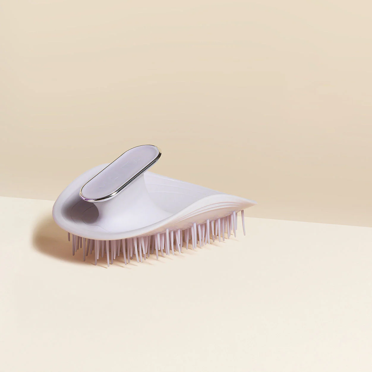 7284-manta-brush-7.webp MANTA Brush
