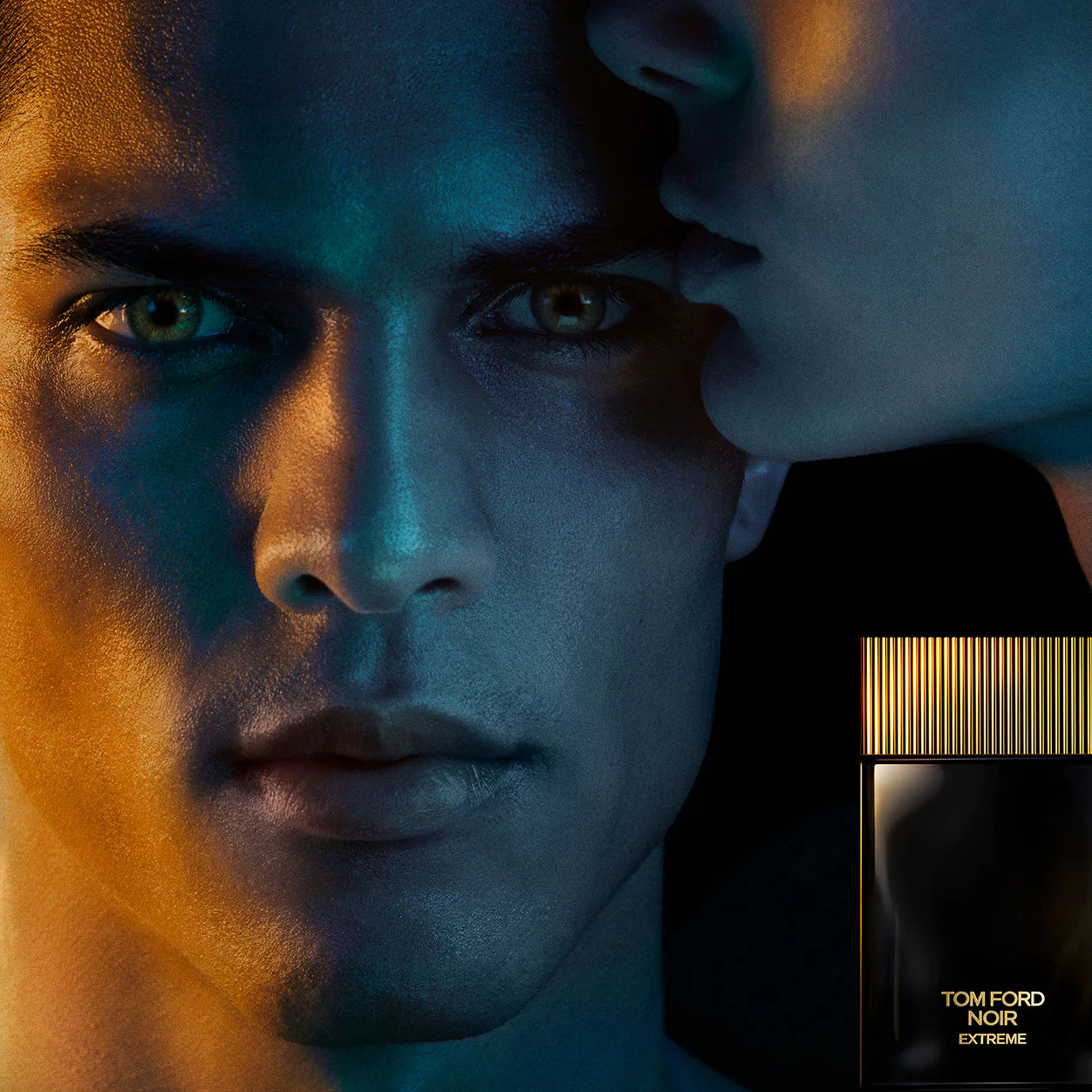 7869-noir-extreme-parfum-2.webp Noir Extreme Parfum