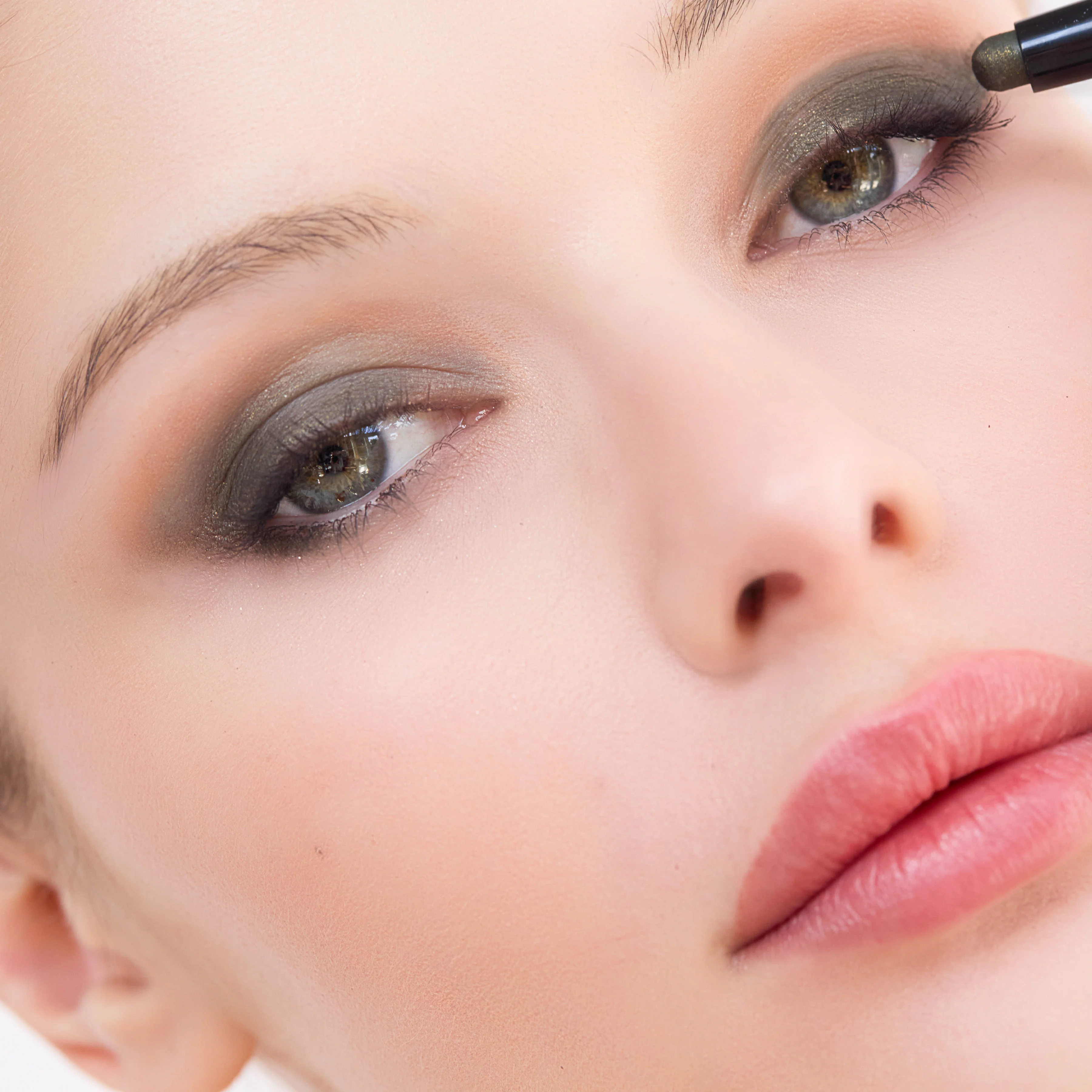 844-24-hour-eye-shadow-and-liner-34.webp 24 Hour Eye Shadow And Liner