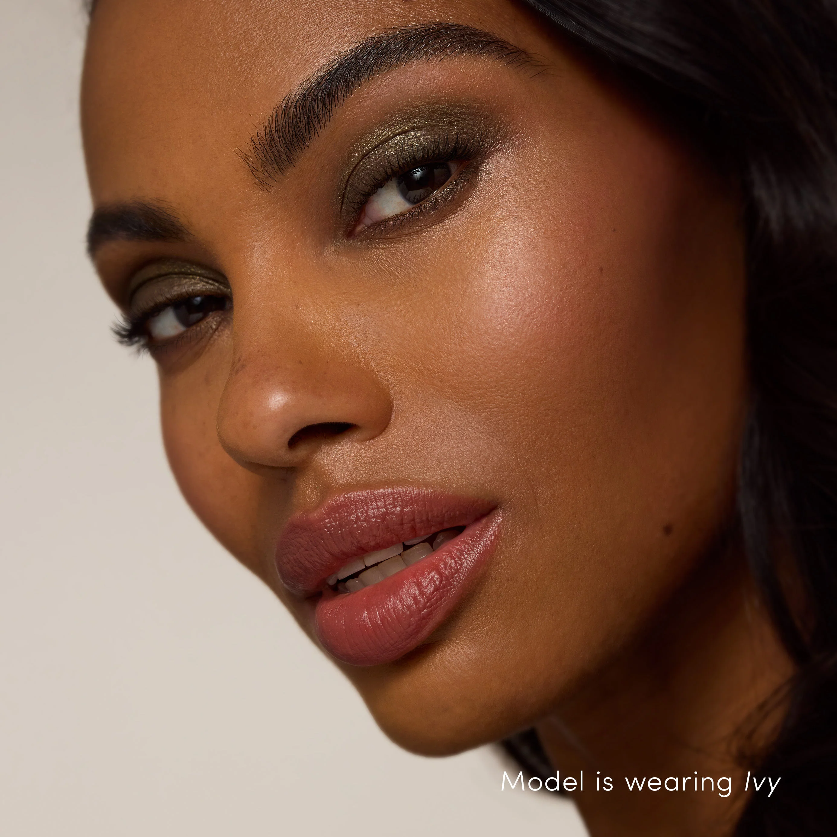 972-colorluxe-eye-shadow-stick-14.webp ColorLuxe Eye Shadow Stick